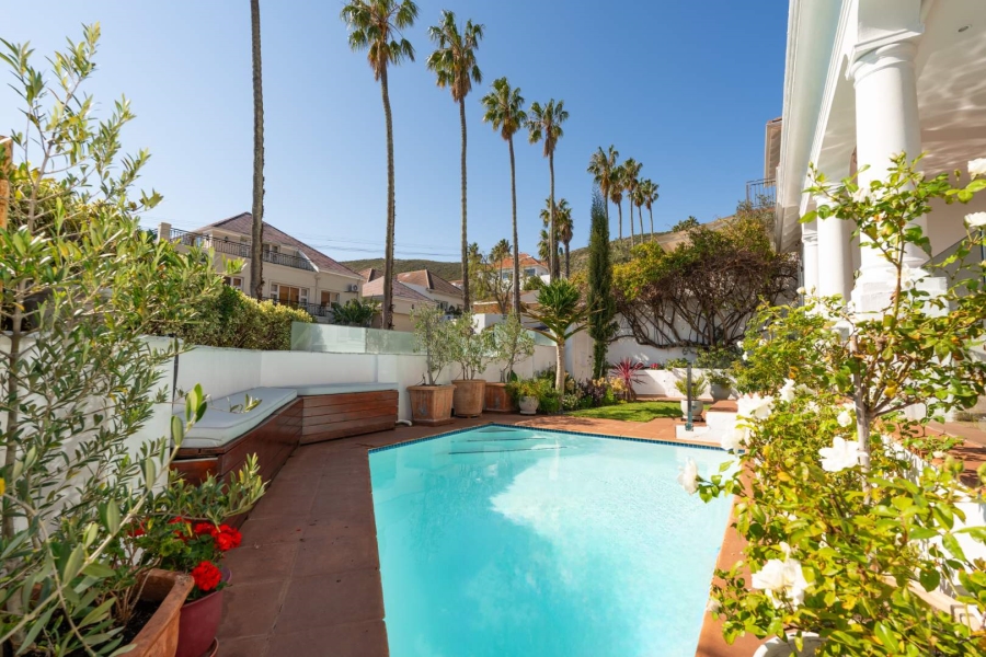 To Let 3 Bedroom Property for Rent in Fresnaye Western Cape